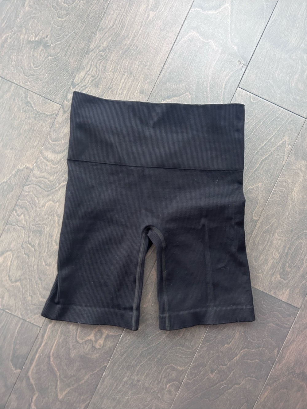 TNA High-Waist Black Seamless Ribbed Bike Shorts